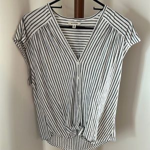 Max Studio Women’s Button-down